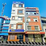 Fabhotel Nayyar Inn
